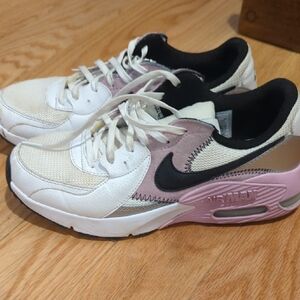 Nike Women's Sneakers - White, Pink, and Black